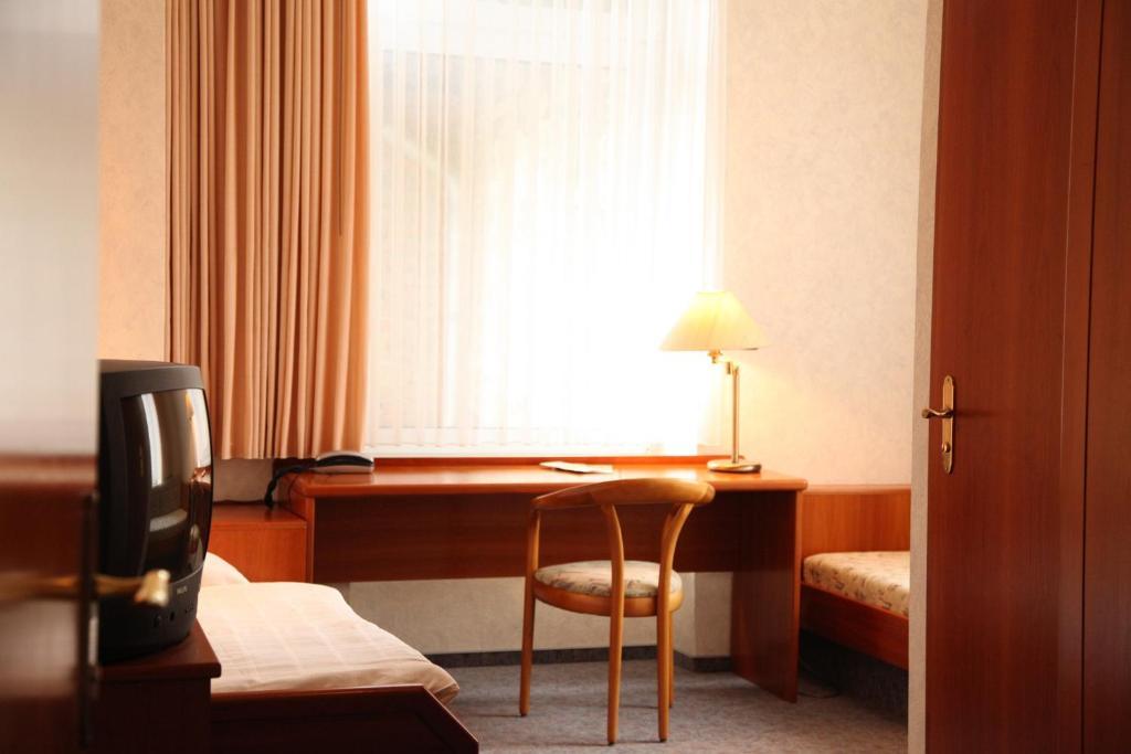 Ackfeld Hotel-Restaurant Bueren  Phòng bức ảnh